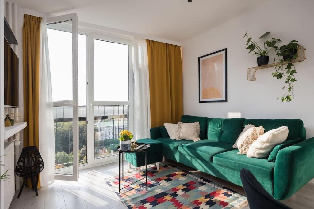 Leilighet Specious With Park View *