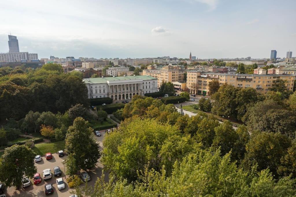 Leilighet Specious With Park View Warszawa